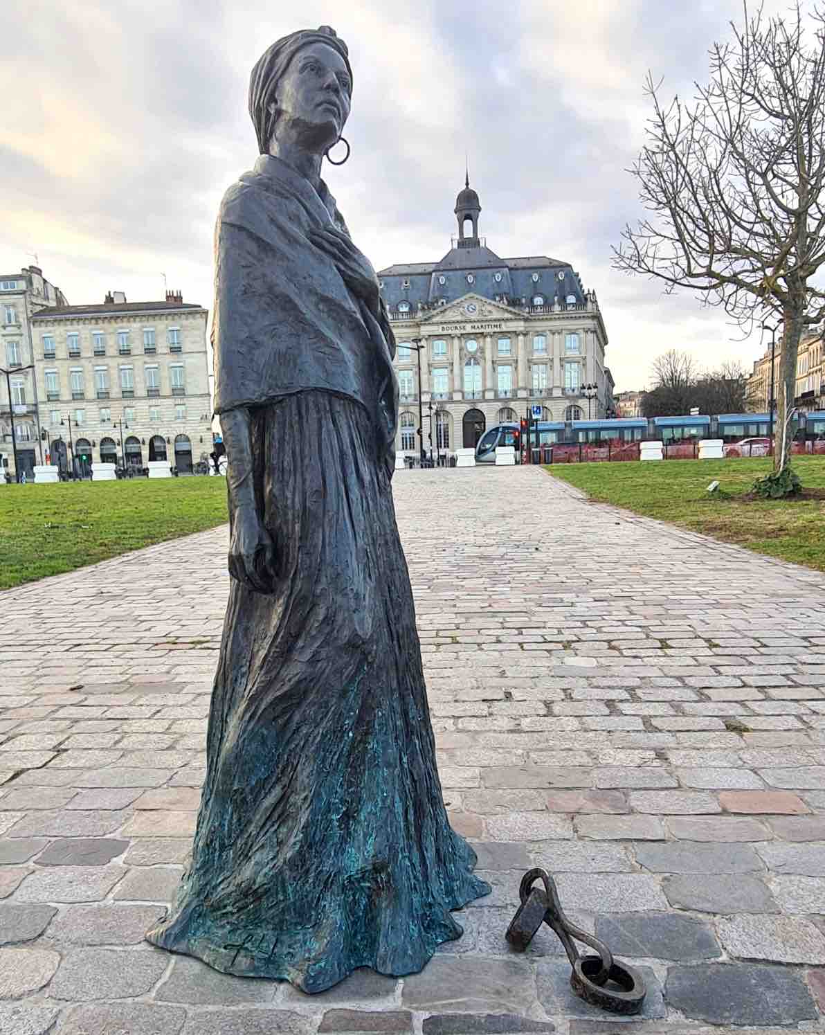 La statue de Modeste Testas